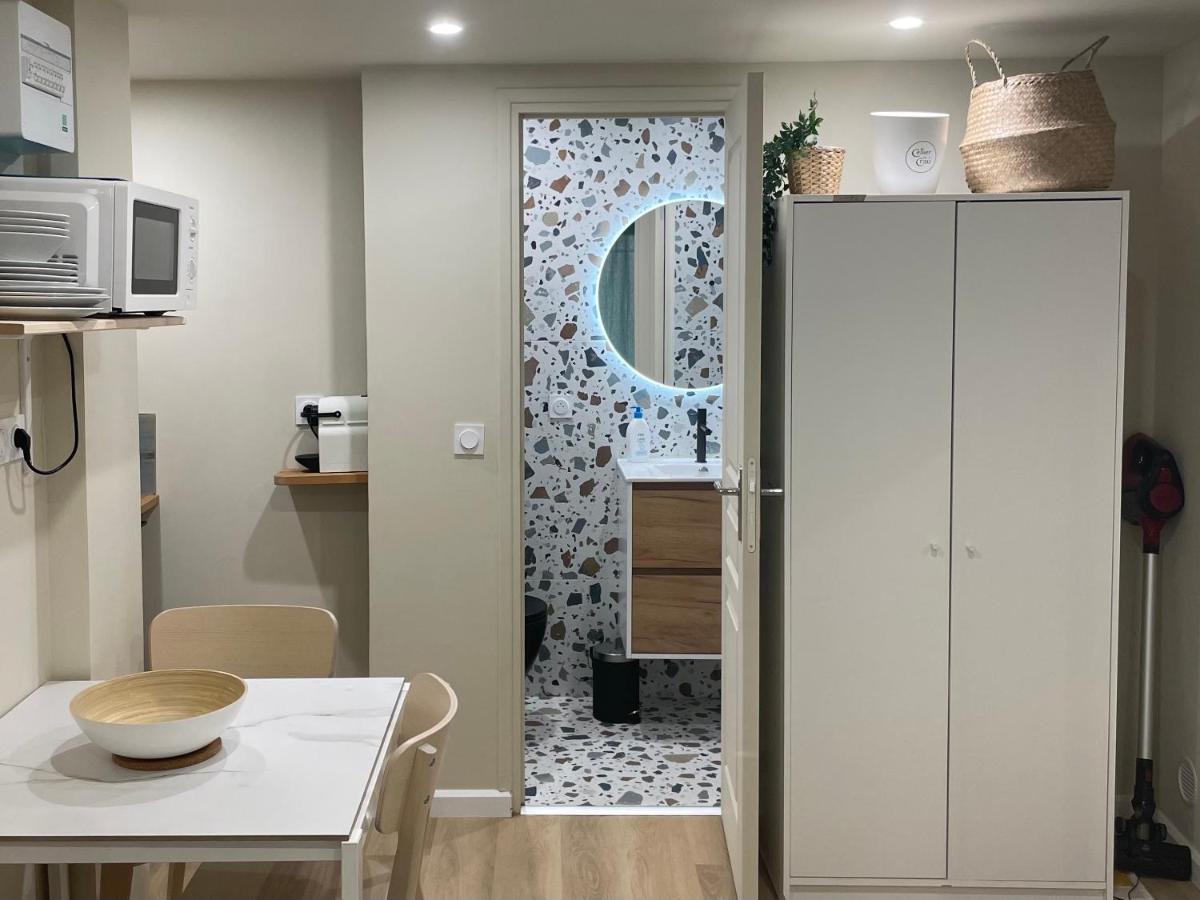 Appartement Palmiers, Coeur De Ville Sur Le Parcours Des Arts Hyères Buitenkant foto